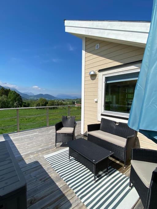 Minihus Med Drommeutsikt Til Sunnmorsalpene Διαμέρισμα Aure  Εξωτερικό φωτογραφία