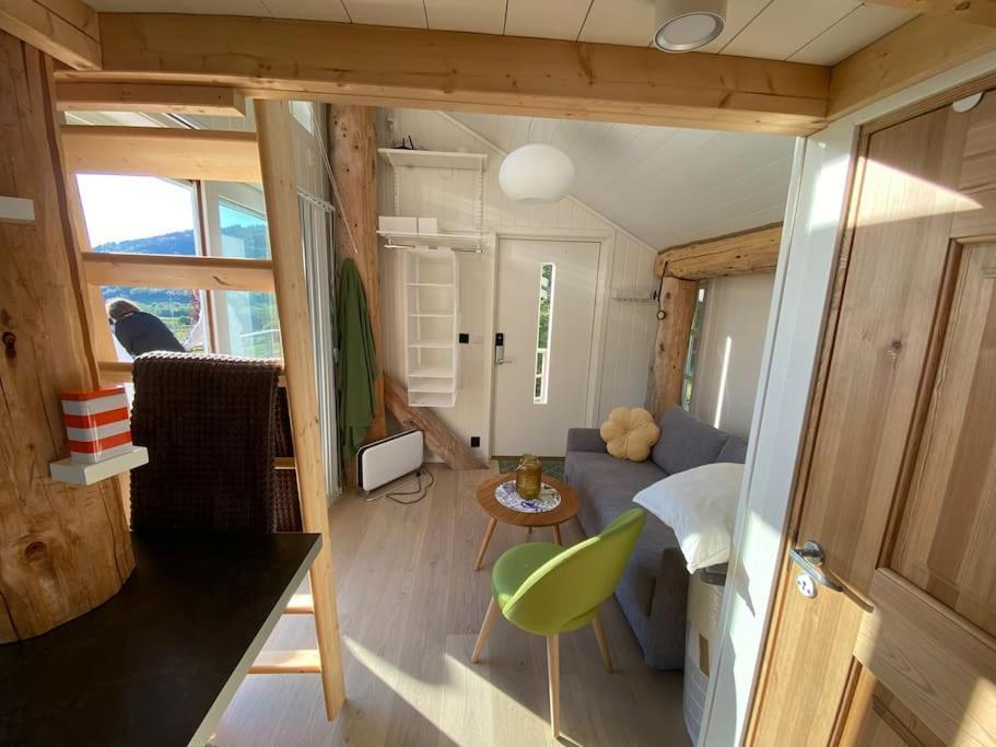 Minihus Med Drommeutsikt Til Sunnmorsalpene Διαμέρισμα Aure  Εξωτερικό φωτογραφία