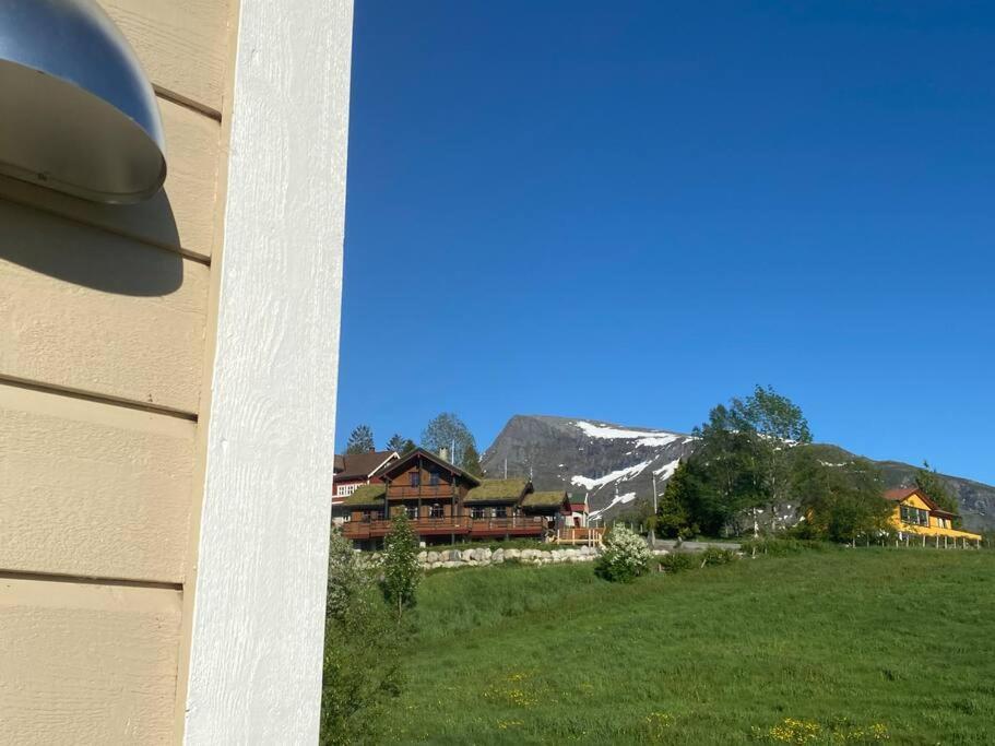Minihus Med Drommeutsikt Til Sunnmorsalpene Διαμέρισμα Aure  Εξωτερικό φωτογραφία